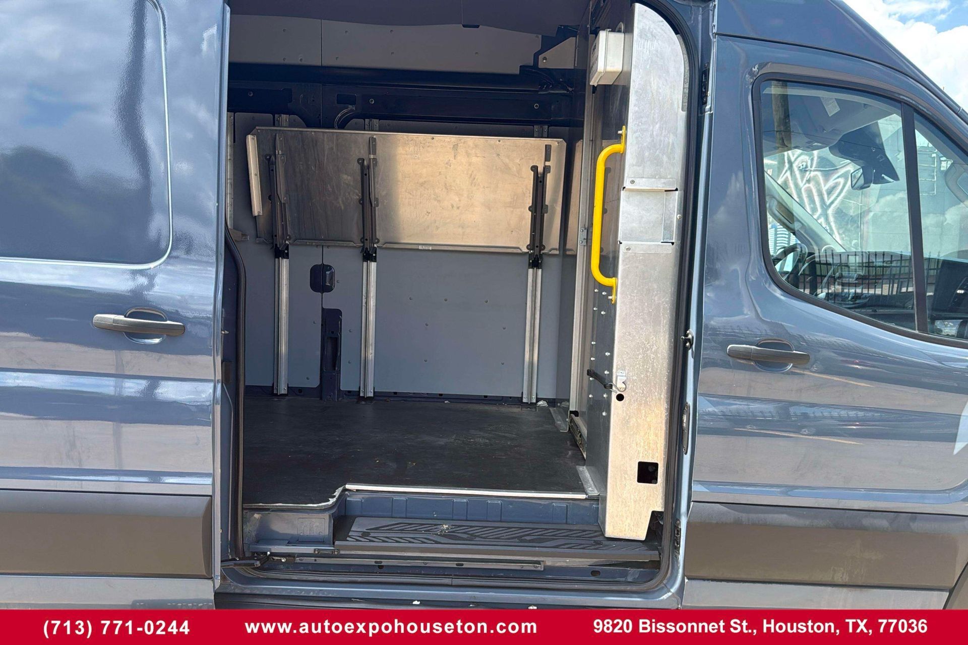 2021 Ford Transit photo 8