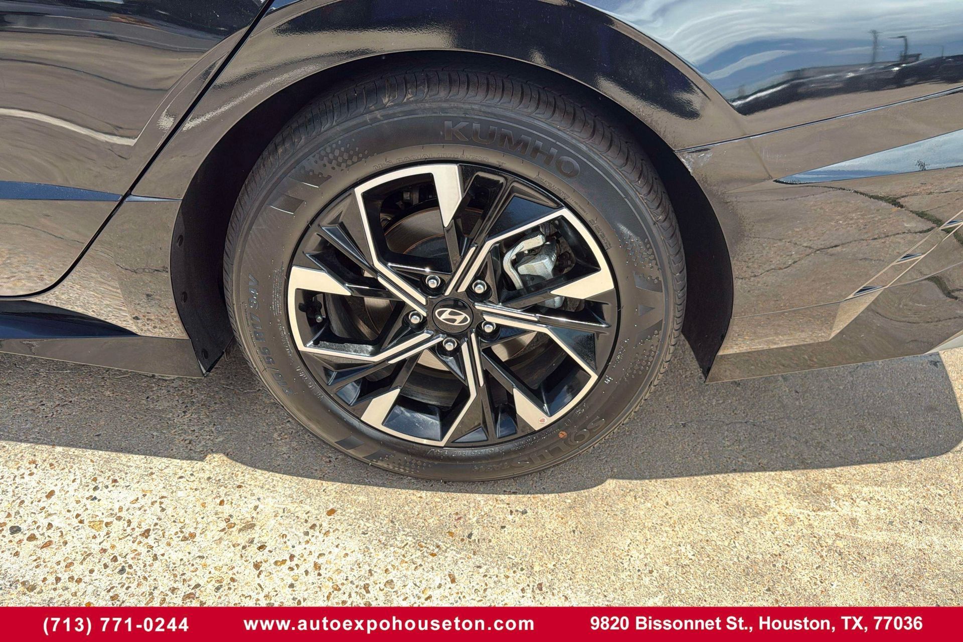 2024 Hyundai Elantra SEL photo 40