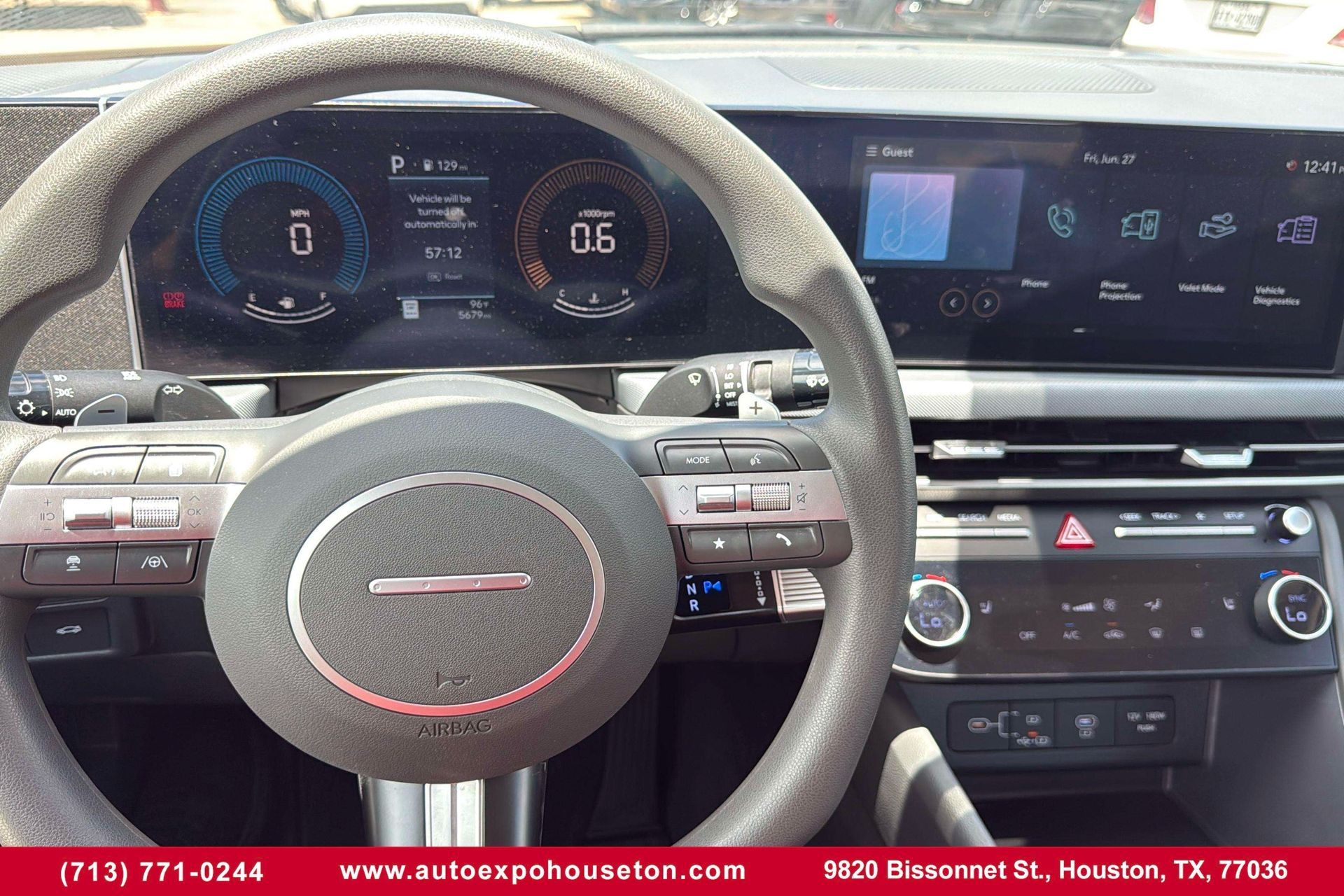 2024 Hyundai Elantra SEL photo 28