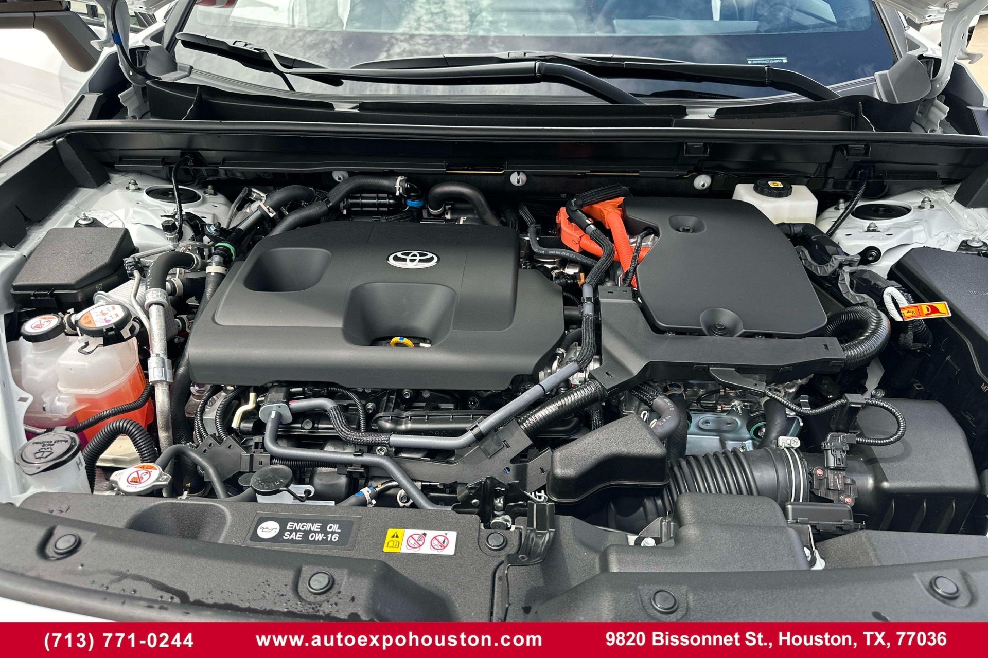 2026 Toyota RAV4 Plug-in Hybrid SE - Photo 10