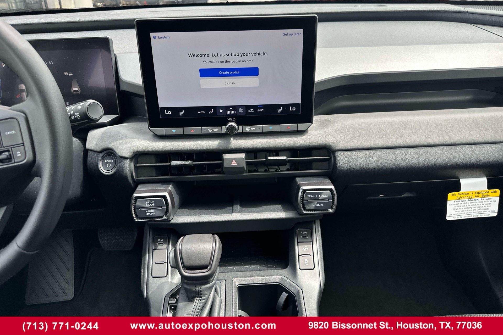 2026 Toyota RAV4 Plug-in Hybrid SE - Photo 15