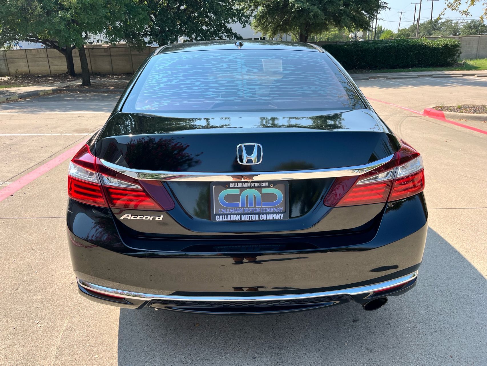 2016 Honda Accord EX-L photo 6