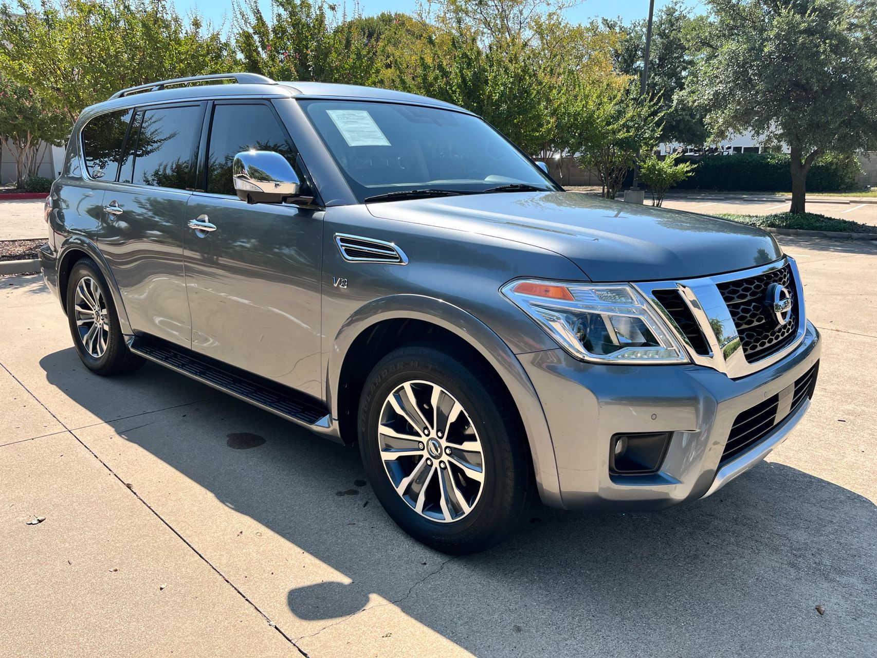 2018 Nissan Armada SL photo 2