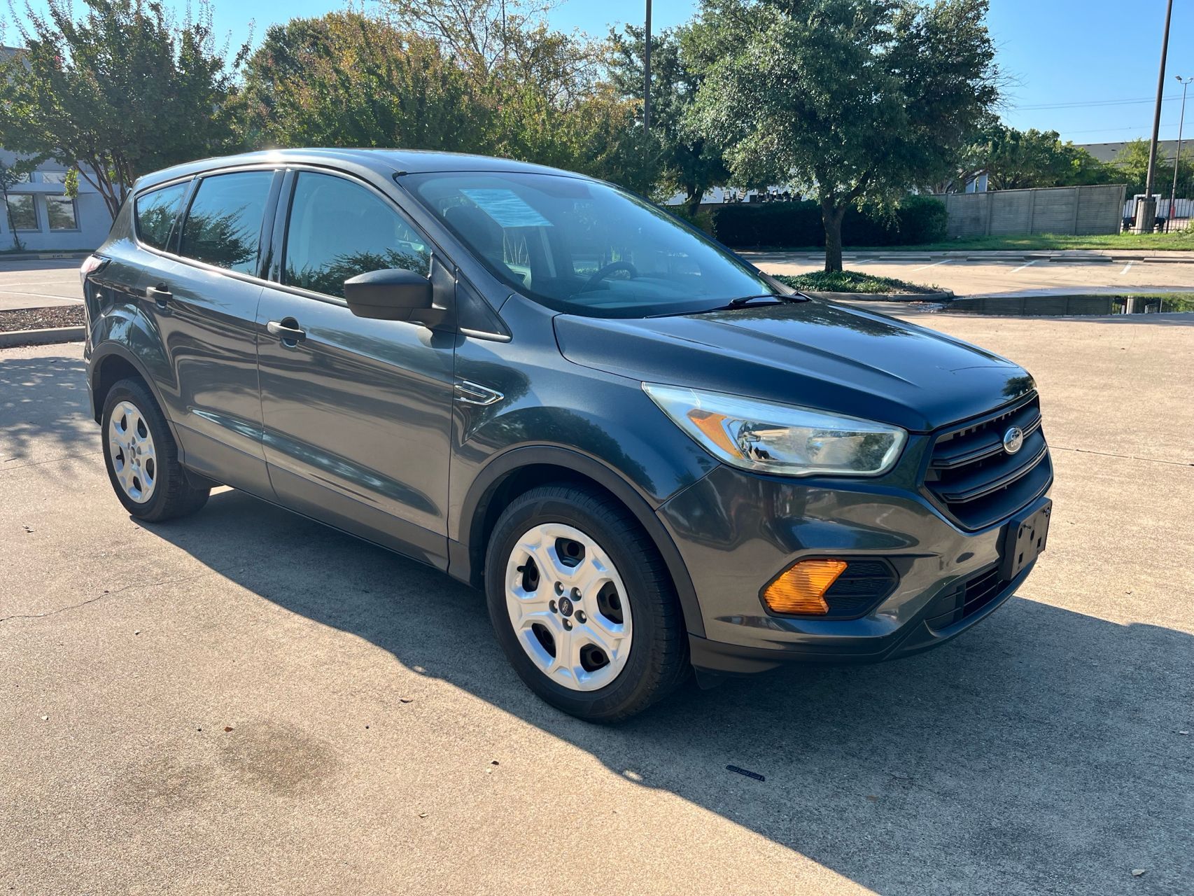 2017 Ford Escape S photo 3