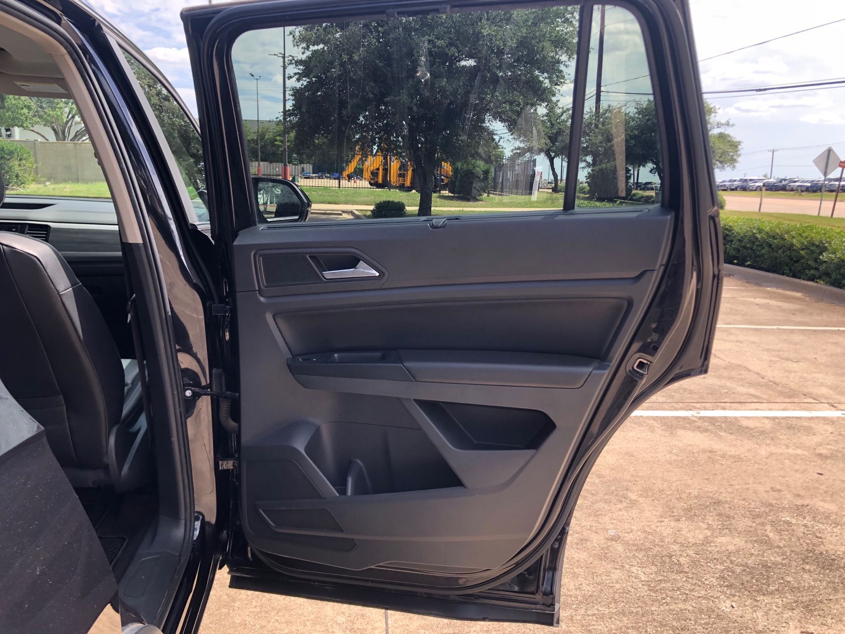 2021 Volkswagen Atlas SEL photo 18