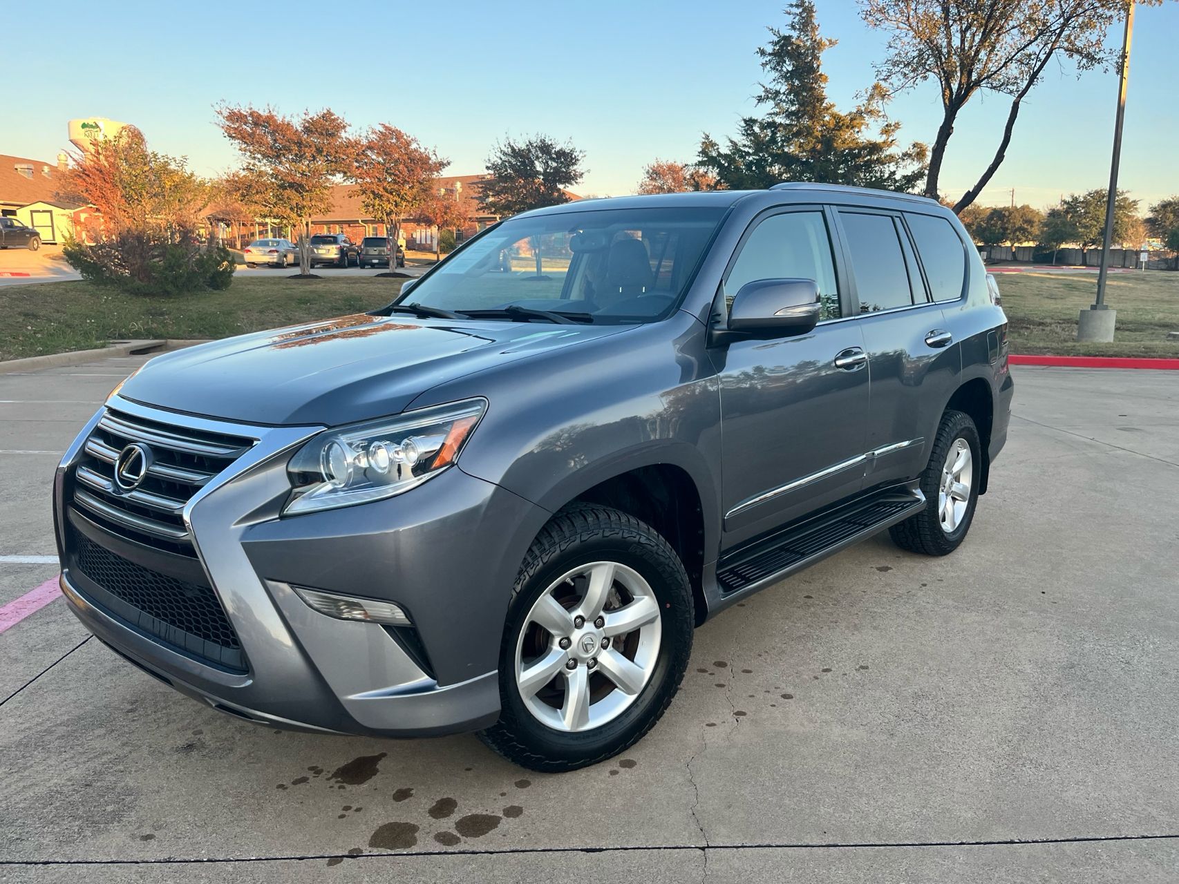 2016 Lexus GX Base's photo
