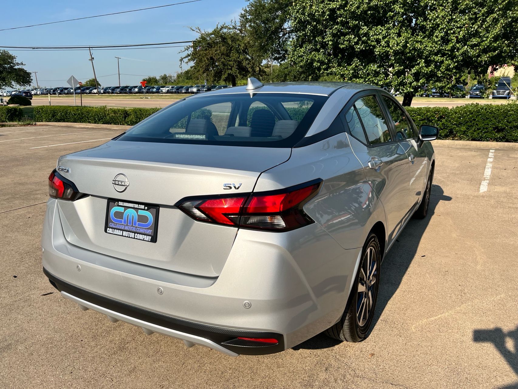 2023 Nissan Versa SV photo 5