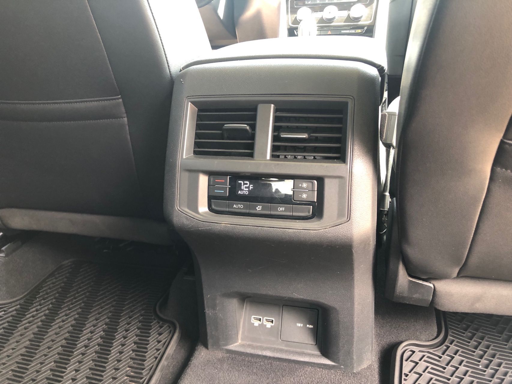 2021 Volkswagen Atlas SEL photo 20