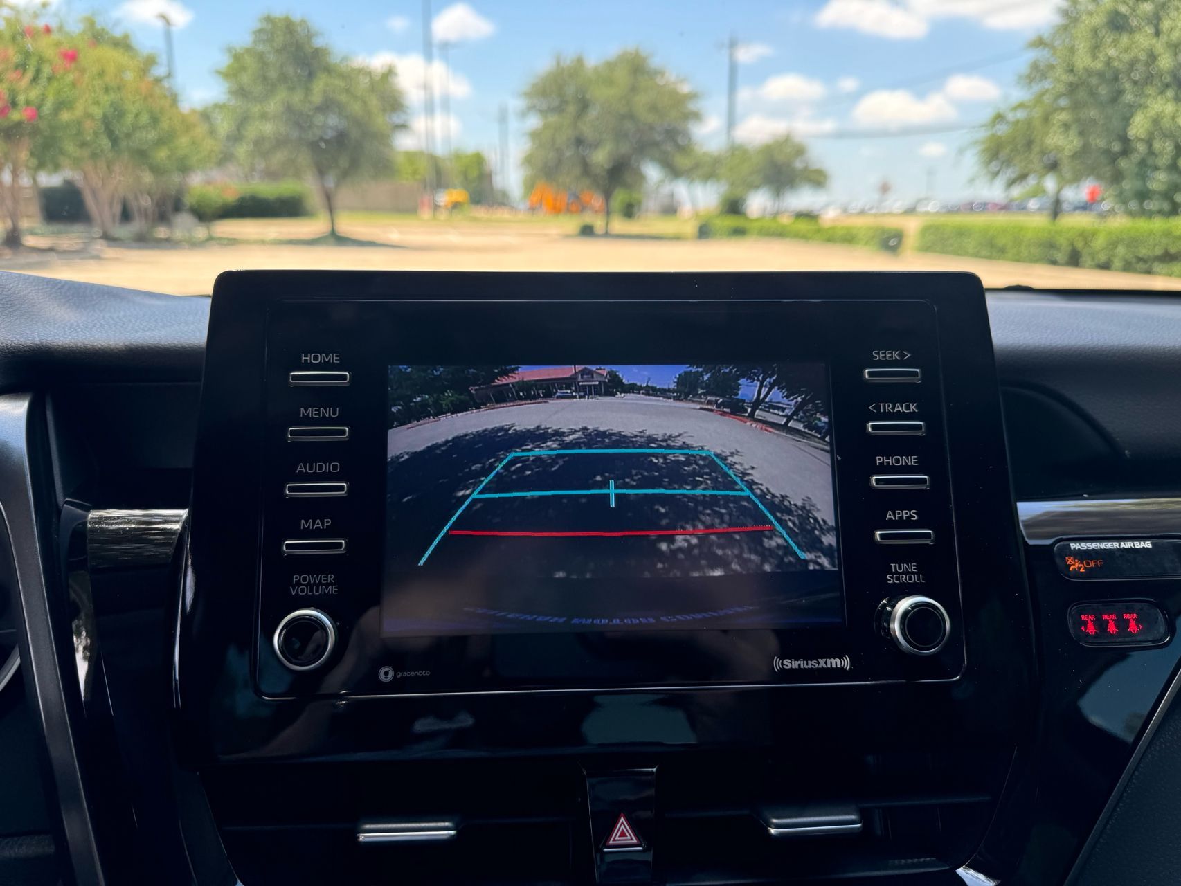2021 Toyota Camry LE photo 23