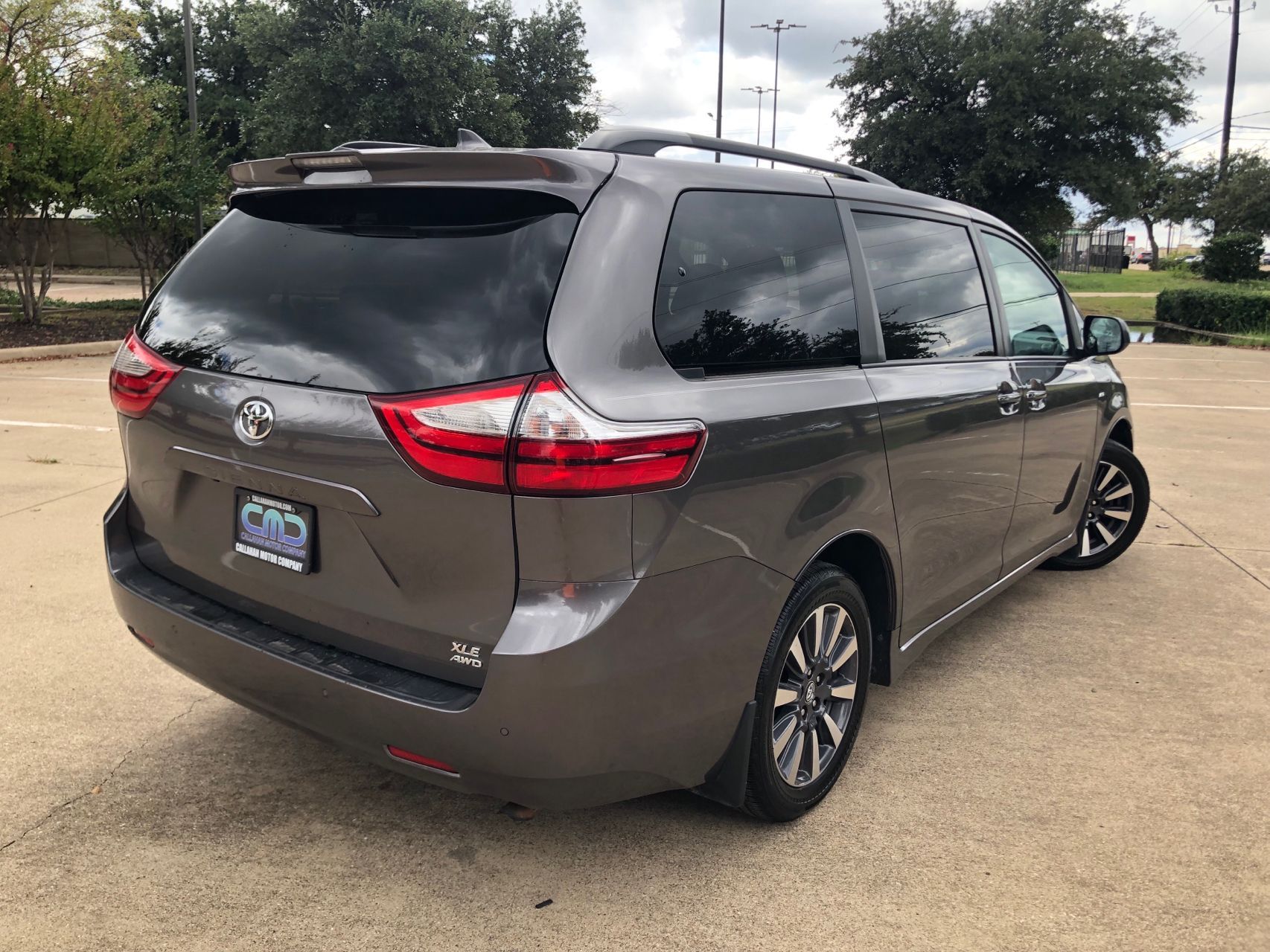 2018 Toyota Sienna XLE Limited Premium photo 4