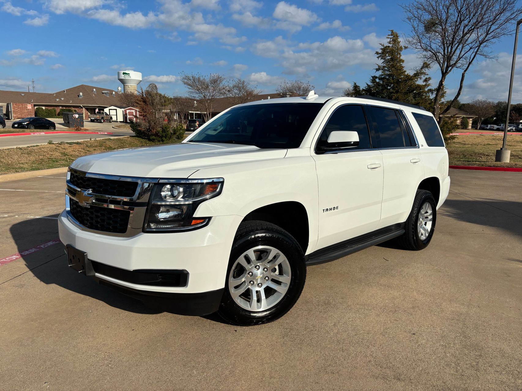 2016 Chevrolet Tahoe LS's photo