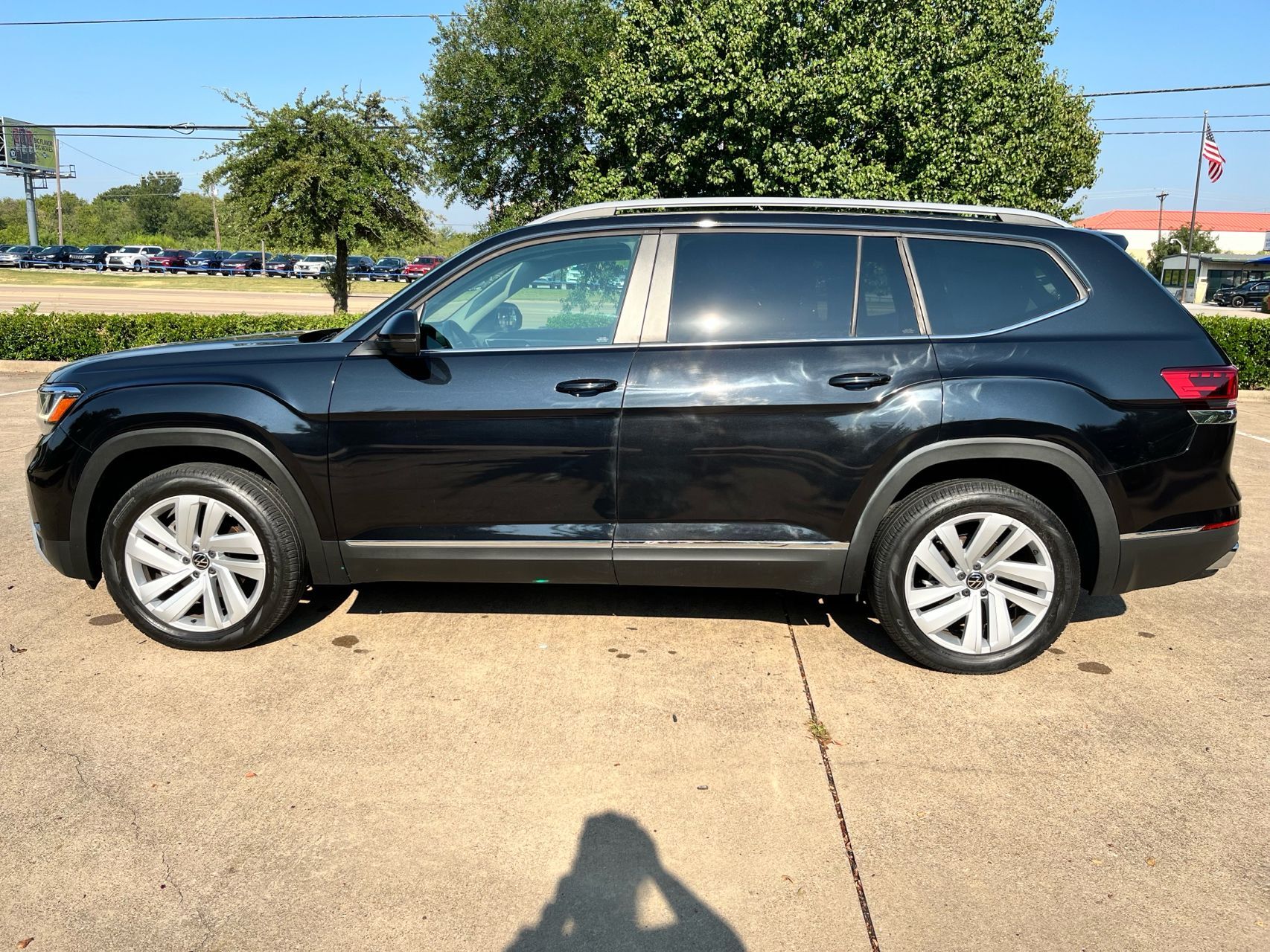 2021 Volkswagen Atlas SEL photo 8