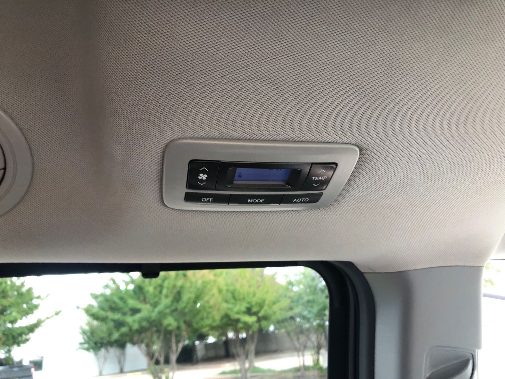 2018 Toyota Sienna XLE Limited Premium photo 20