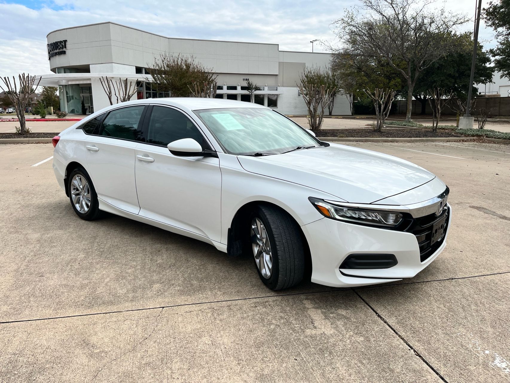 2018 Honda Accord LX photo 3