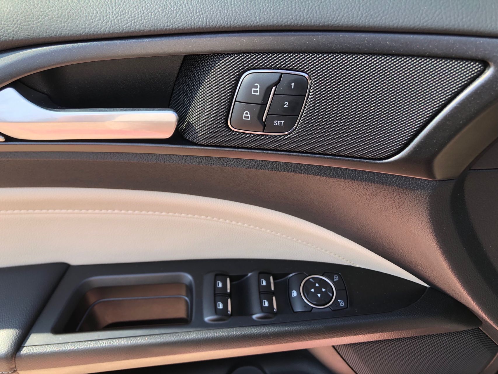 2017 Ford Fusion Titanium photo 12