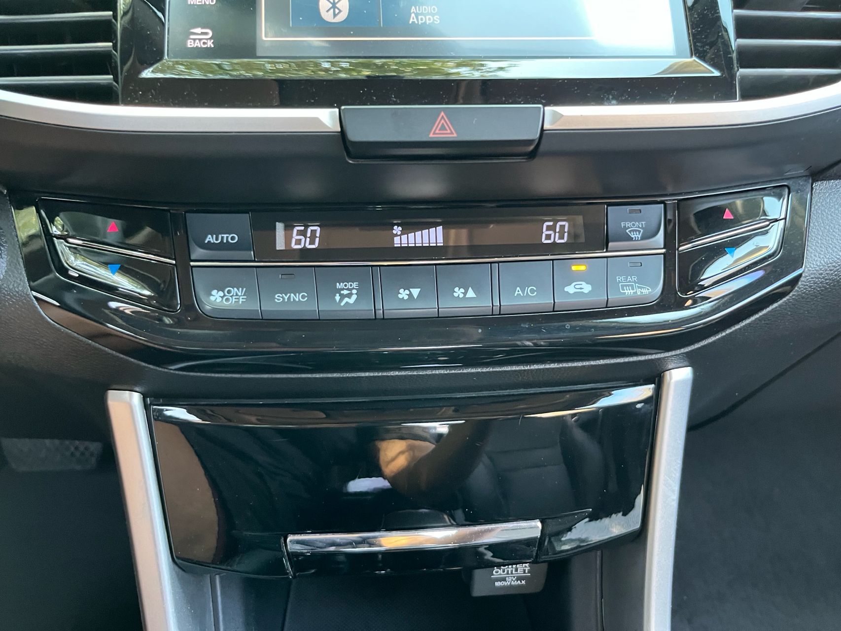 2016 Honda Accord EX-L photo 28