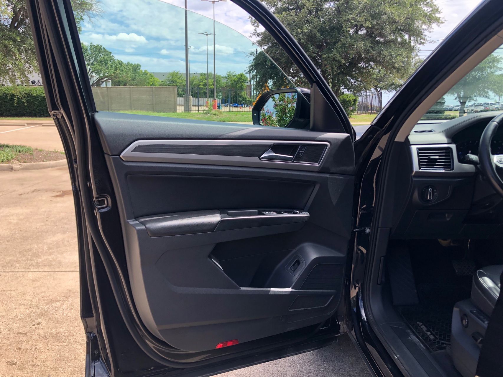 2021 Volkswagen Atlas SEL photo 11