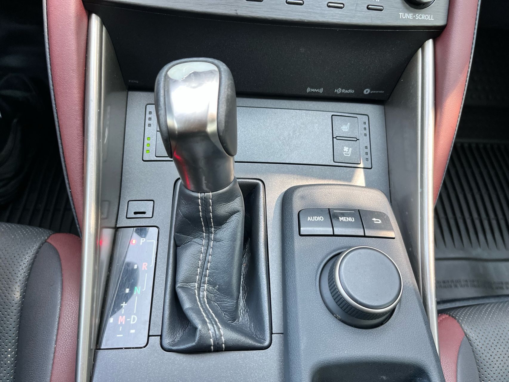 2019 Lexus IS 300 photo 25