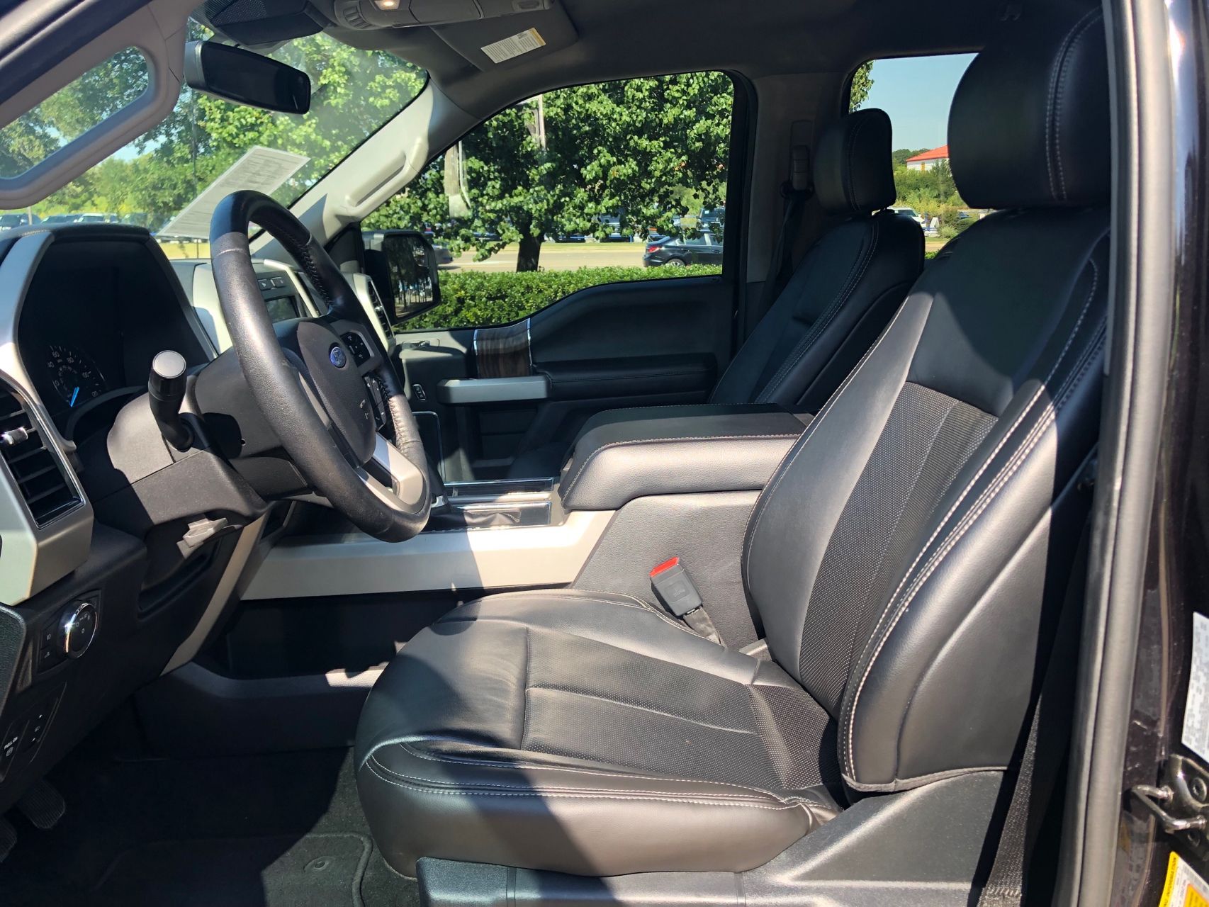 2019 Ford F-150 Lariat photo 10