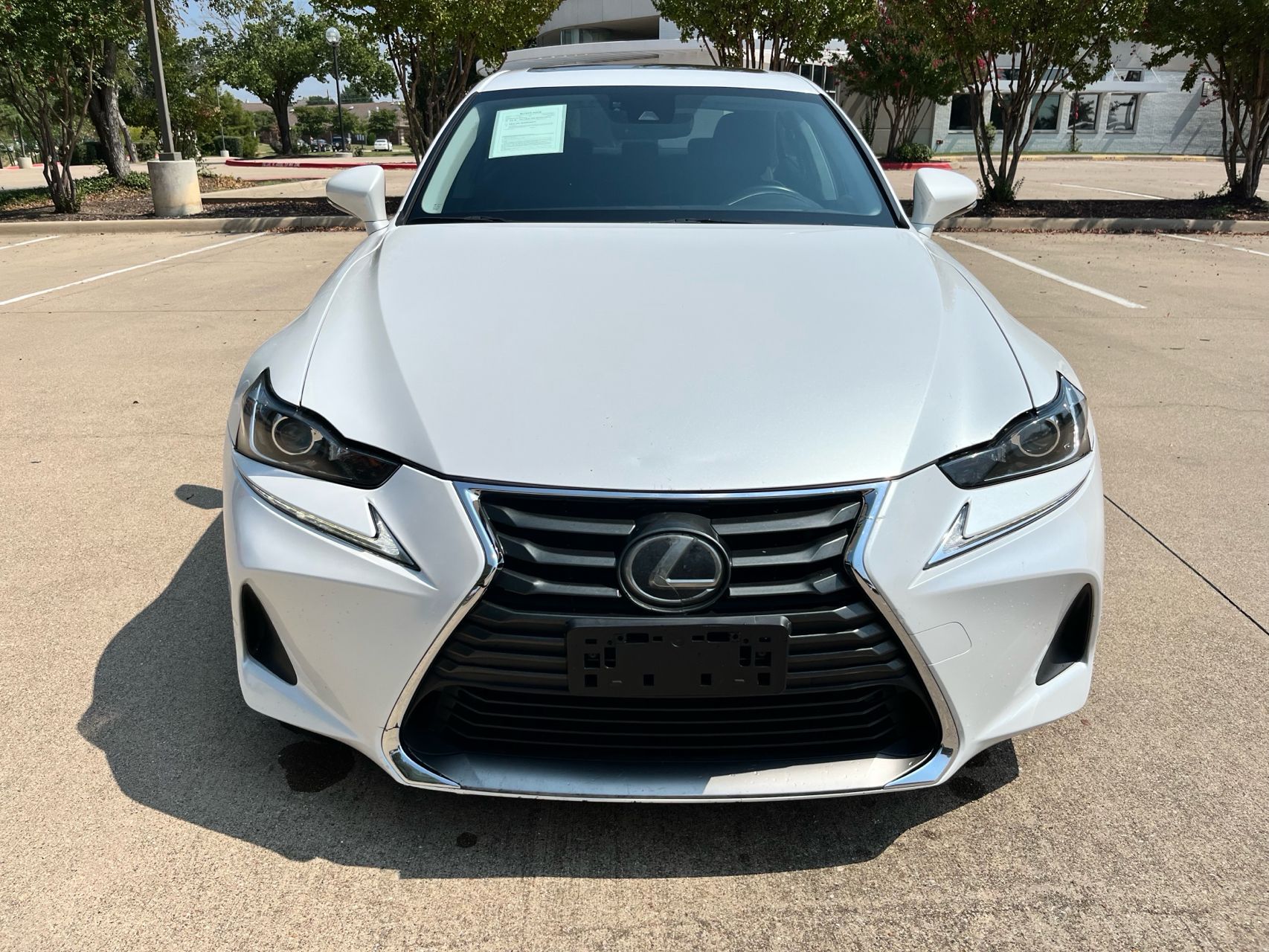 2019 Lexus IS 300 photo 2