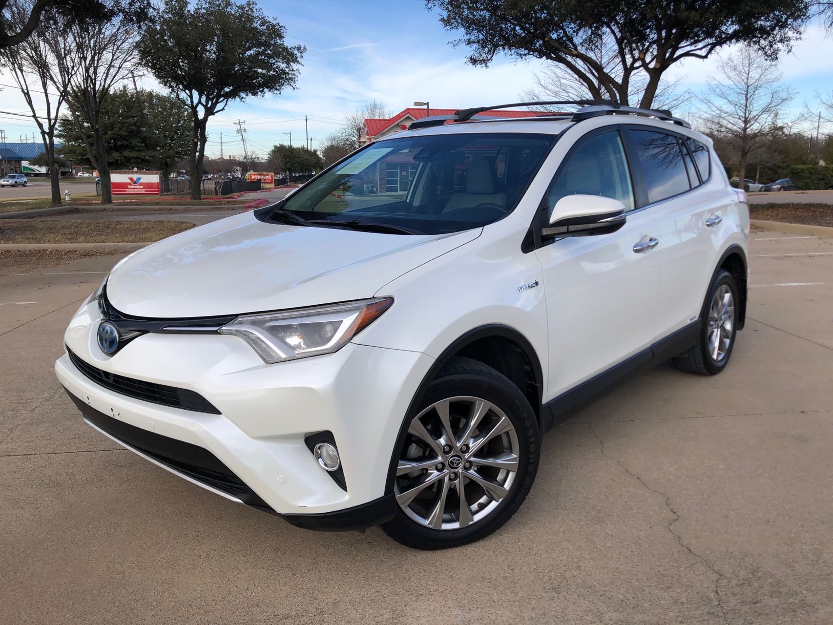 2016 Toyota RAV4 Limited's photo