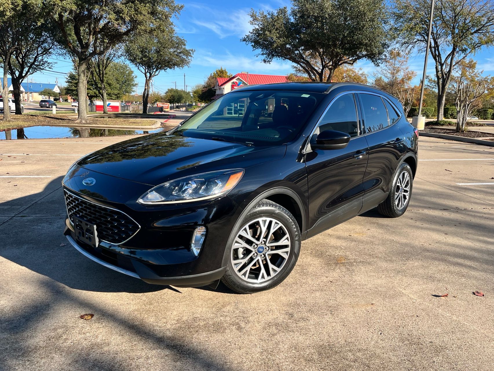 2020 Ford Escape SEL's photo