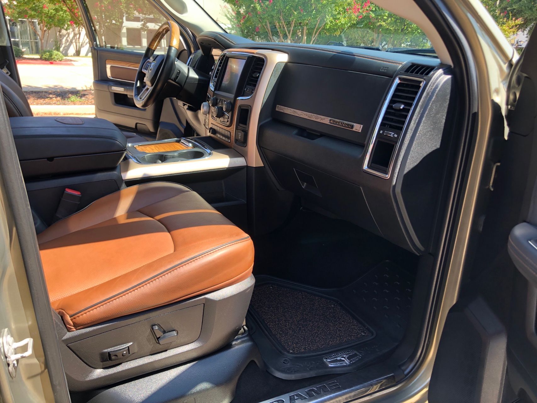 2015 Ram 1500 Laramie Longhorn photo 22