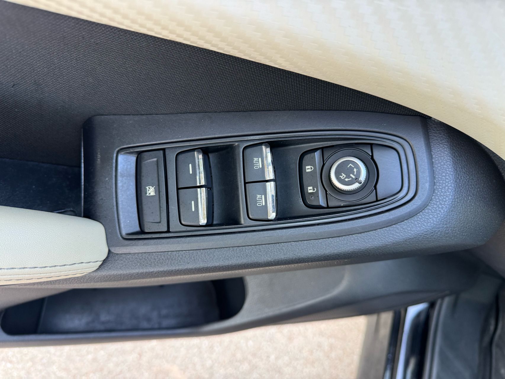 2018 Dodge Charger SXT photo 59