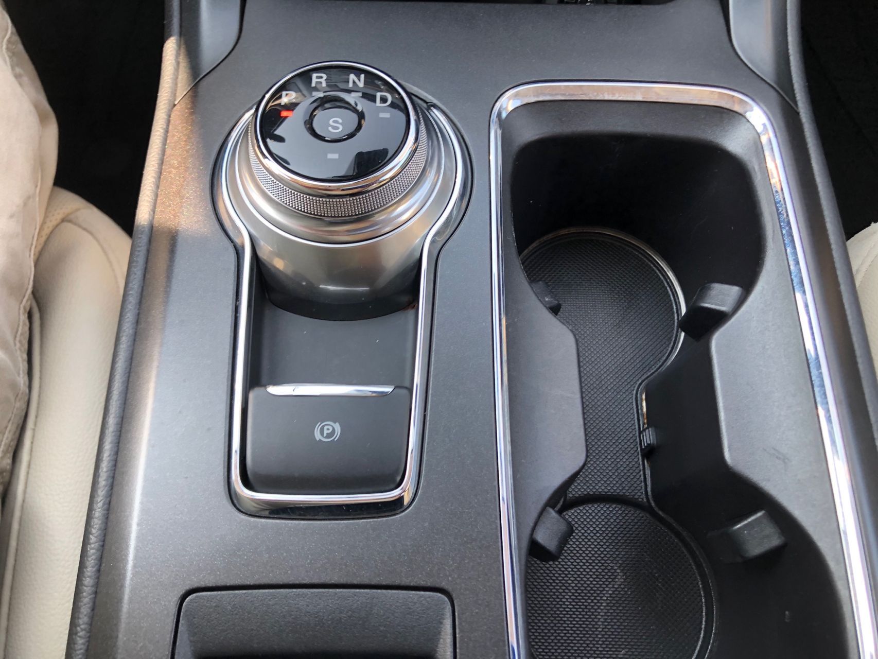 2017 Ford Fusion Titanium photo 23