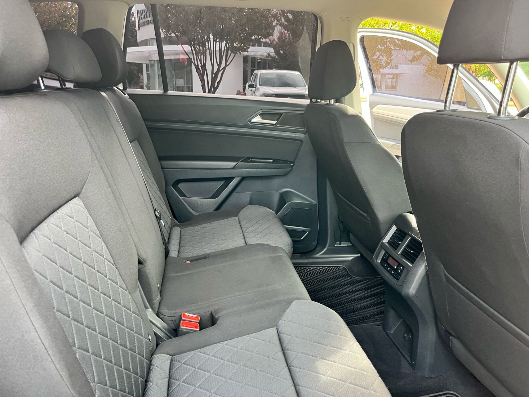 2020 Volkswagen Atlas S photo 13