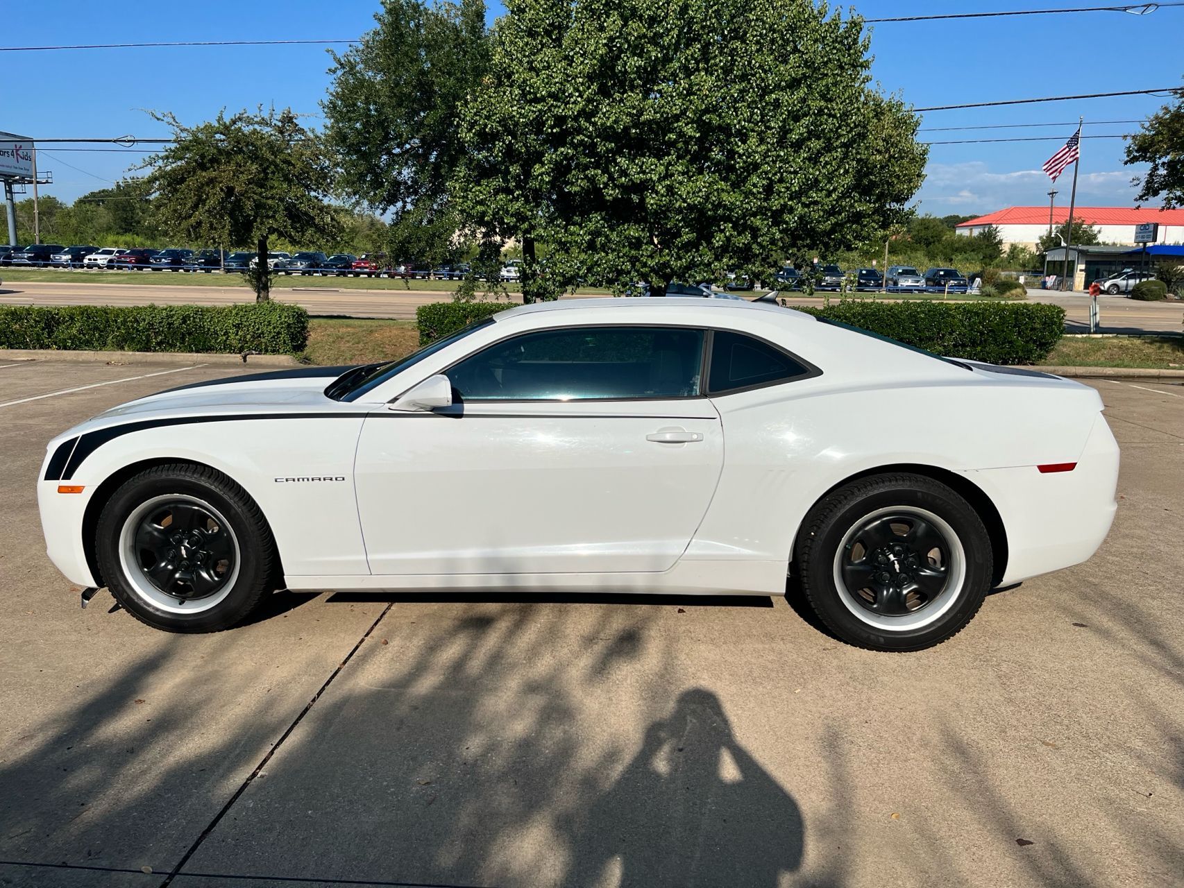 2011 Chevrolet Camaro LS photo 8