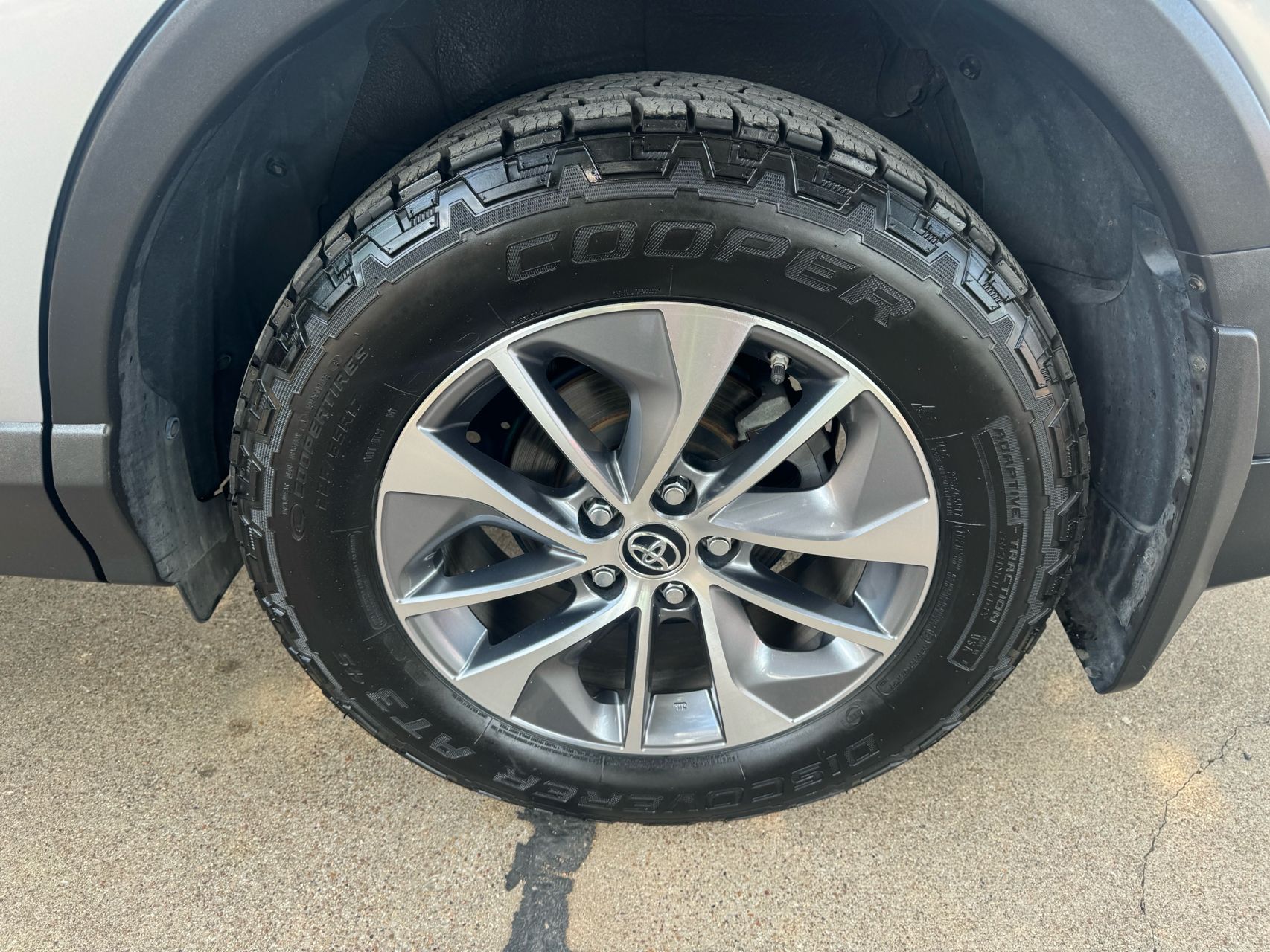 2018 Toyota Prius Prime Premium photo 49