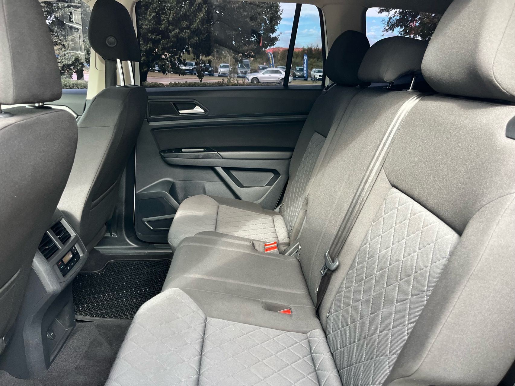 2020 Volkswagen Atlas S photo 18