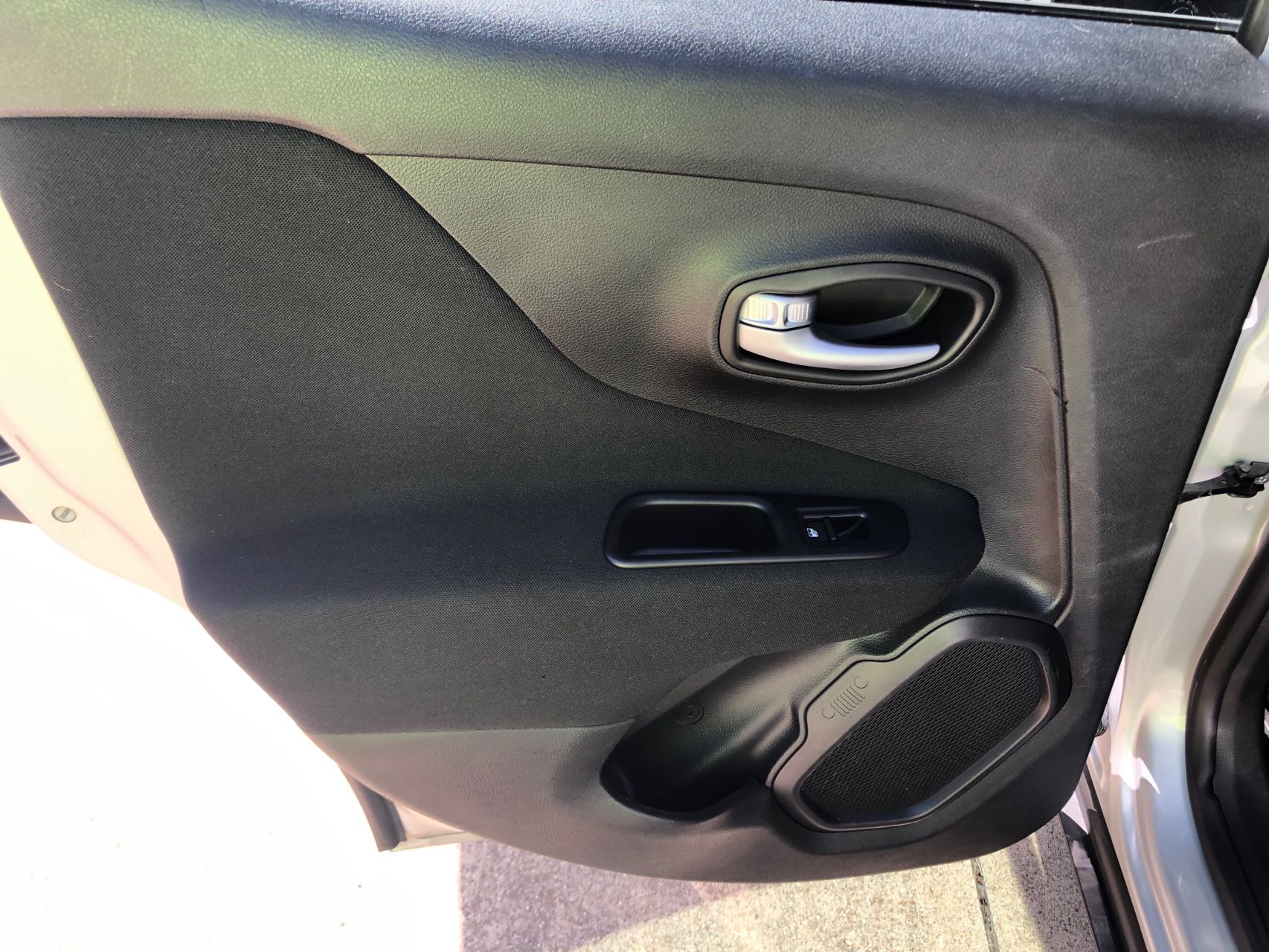 2021 Jeep Renegade Latitude photo 13