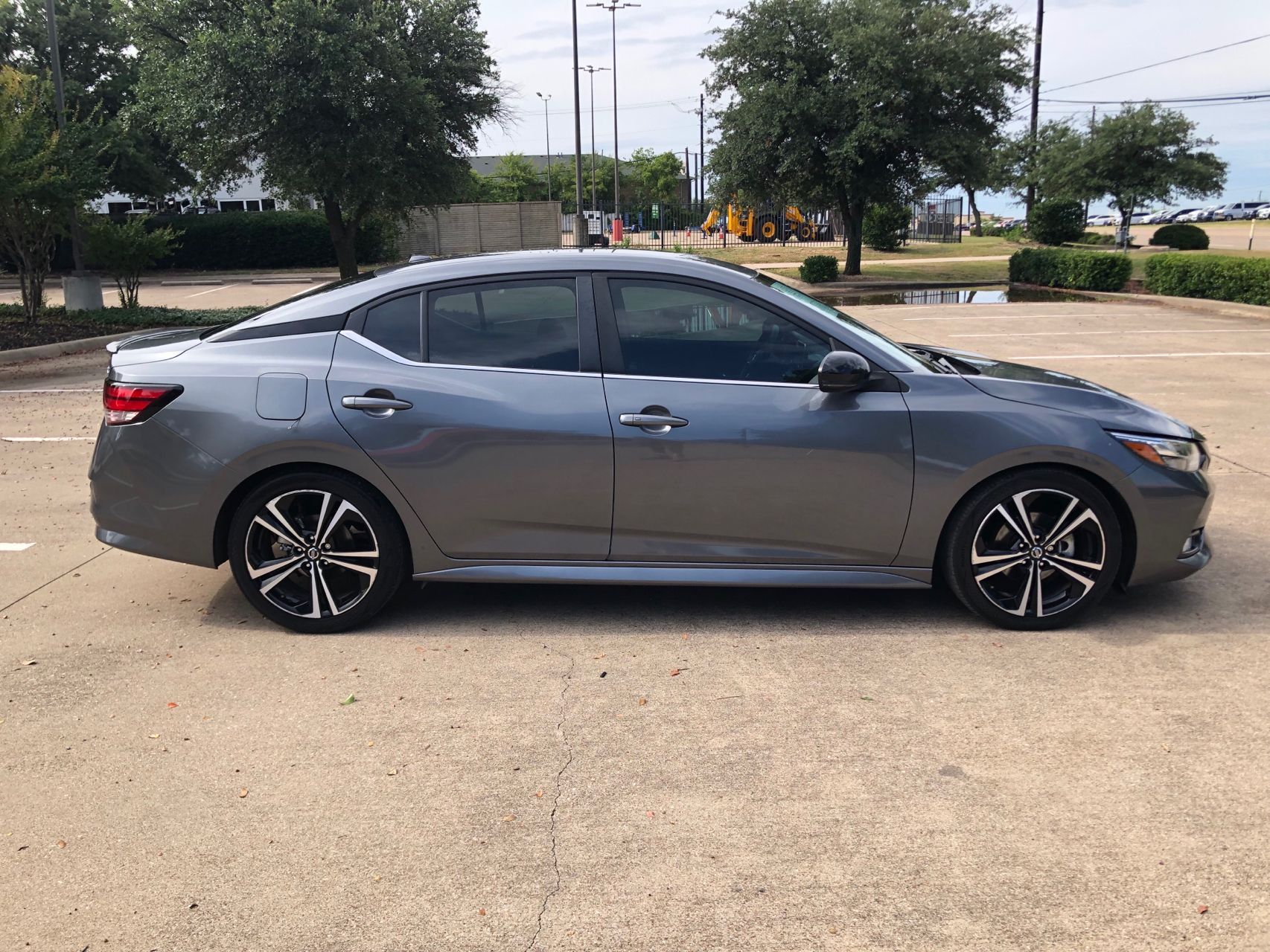 2021 Nissan Sentra SR photo 5