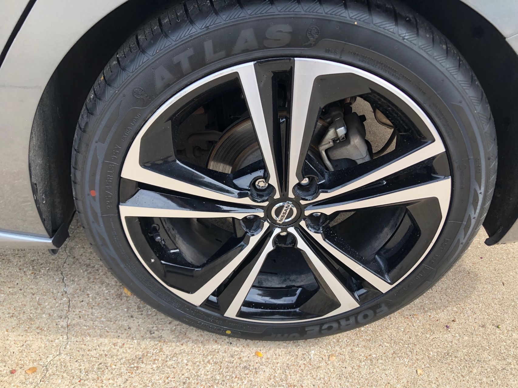 2021 Nissan Sentra SR photo 9