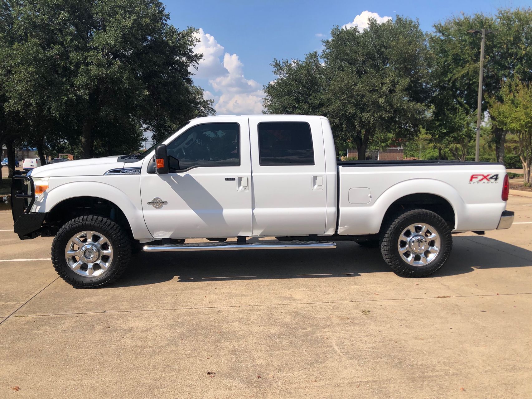 2016 Ford F-250 Lariat photo 33