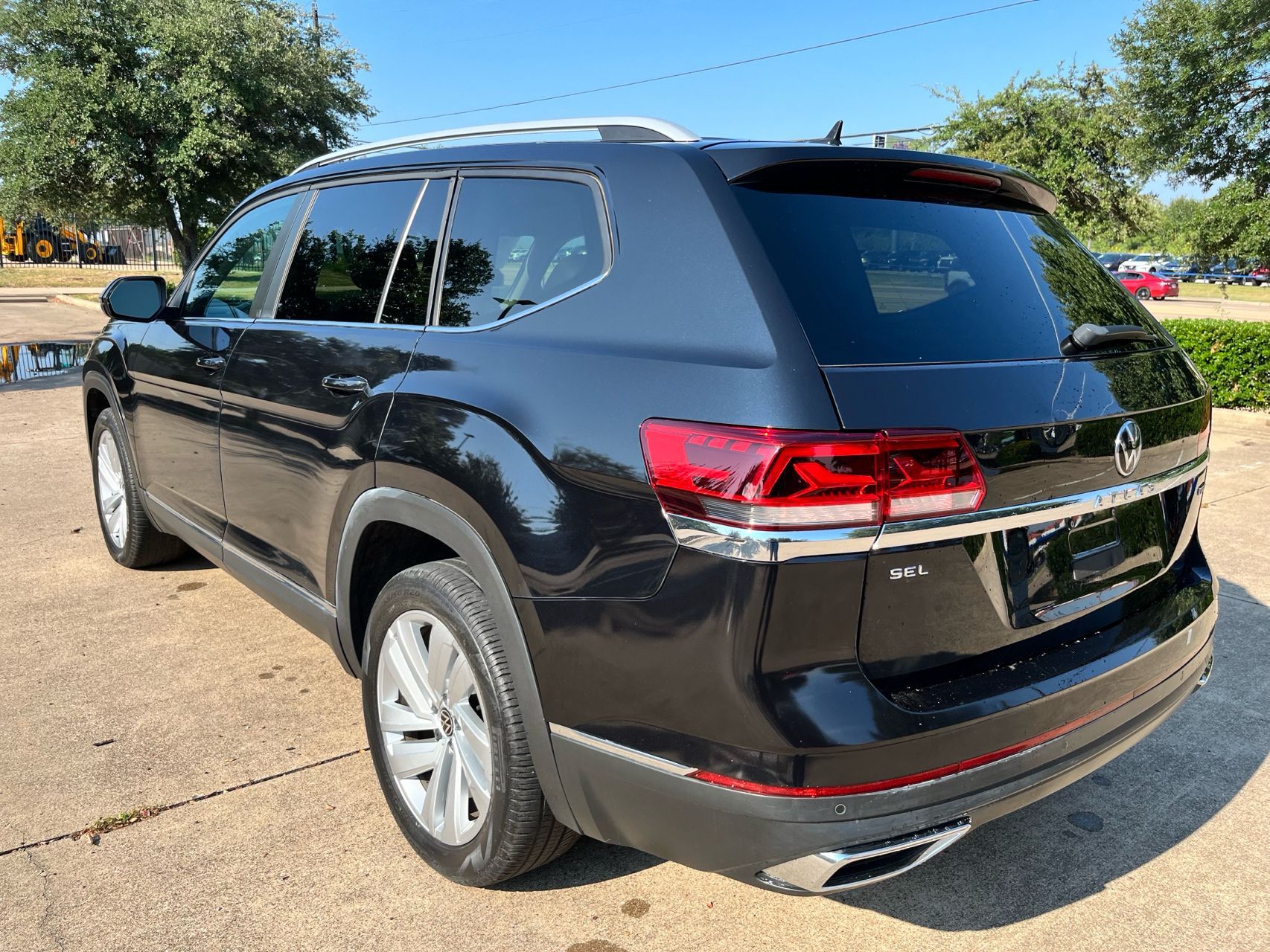 2021 Volkswagen Atlas SEL photo 7