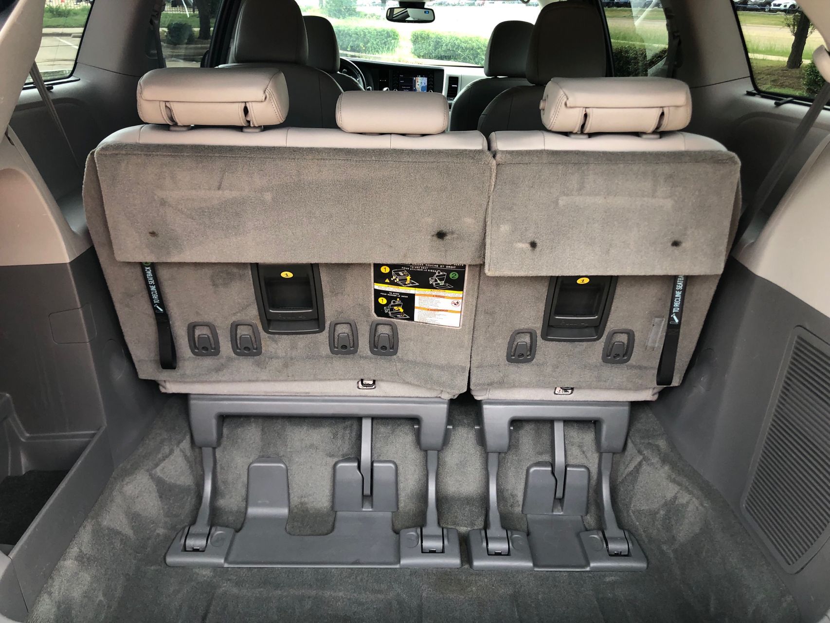 2018 Toyota Sienna XLE Limited Premium photo 9