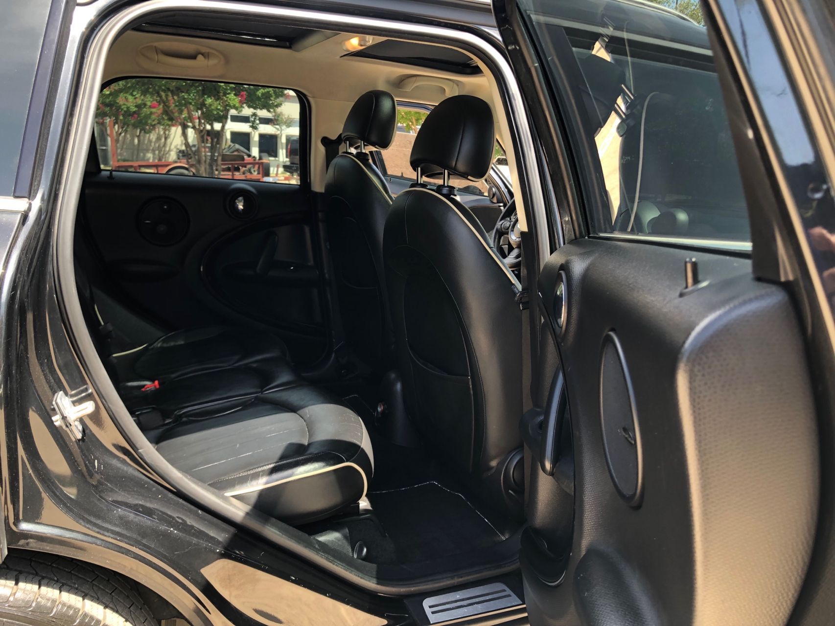 2012 Mini Cooper S ALL4 photo 12