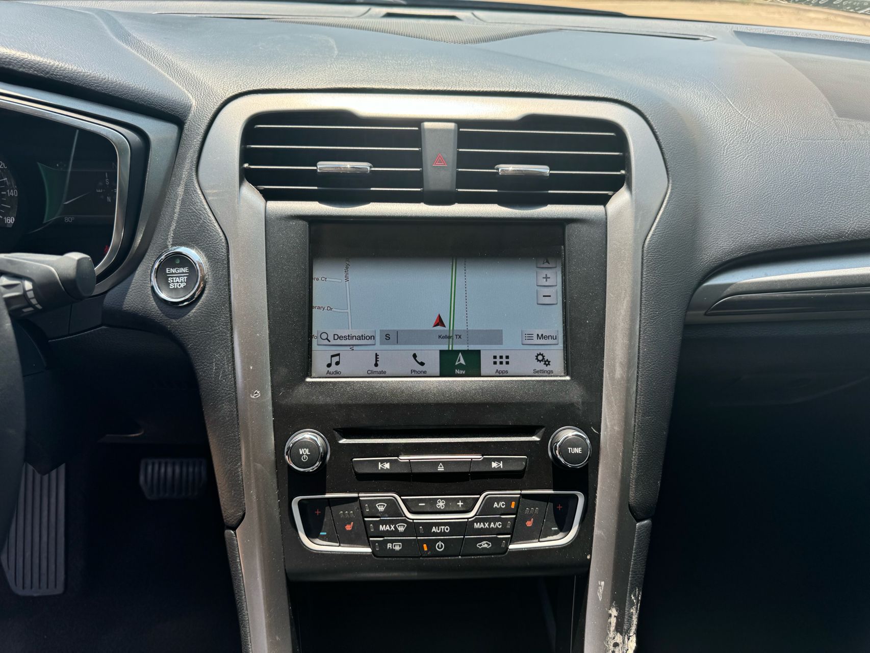 2018 Ford Fusion SE photo 22