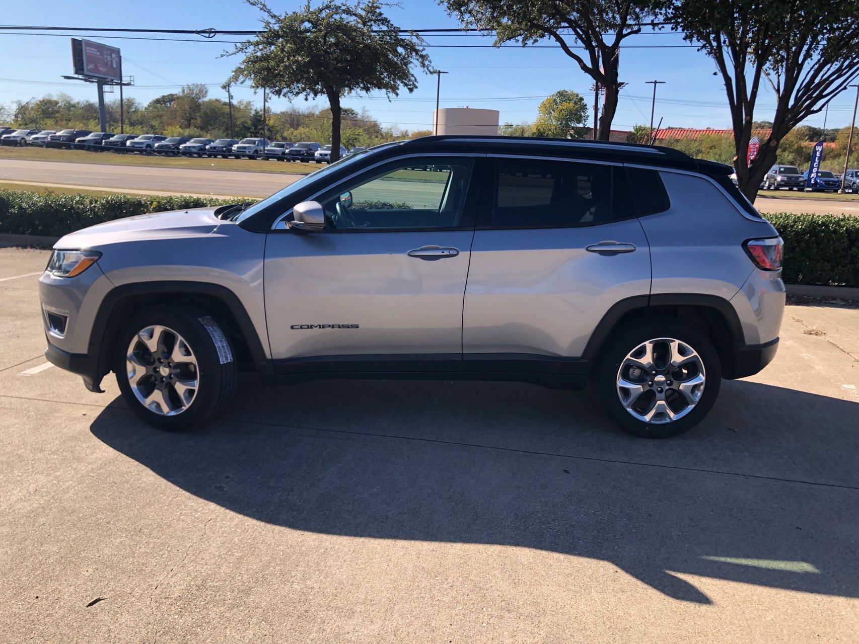 2018 Jeep Compass Limited photo 2