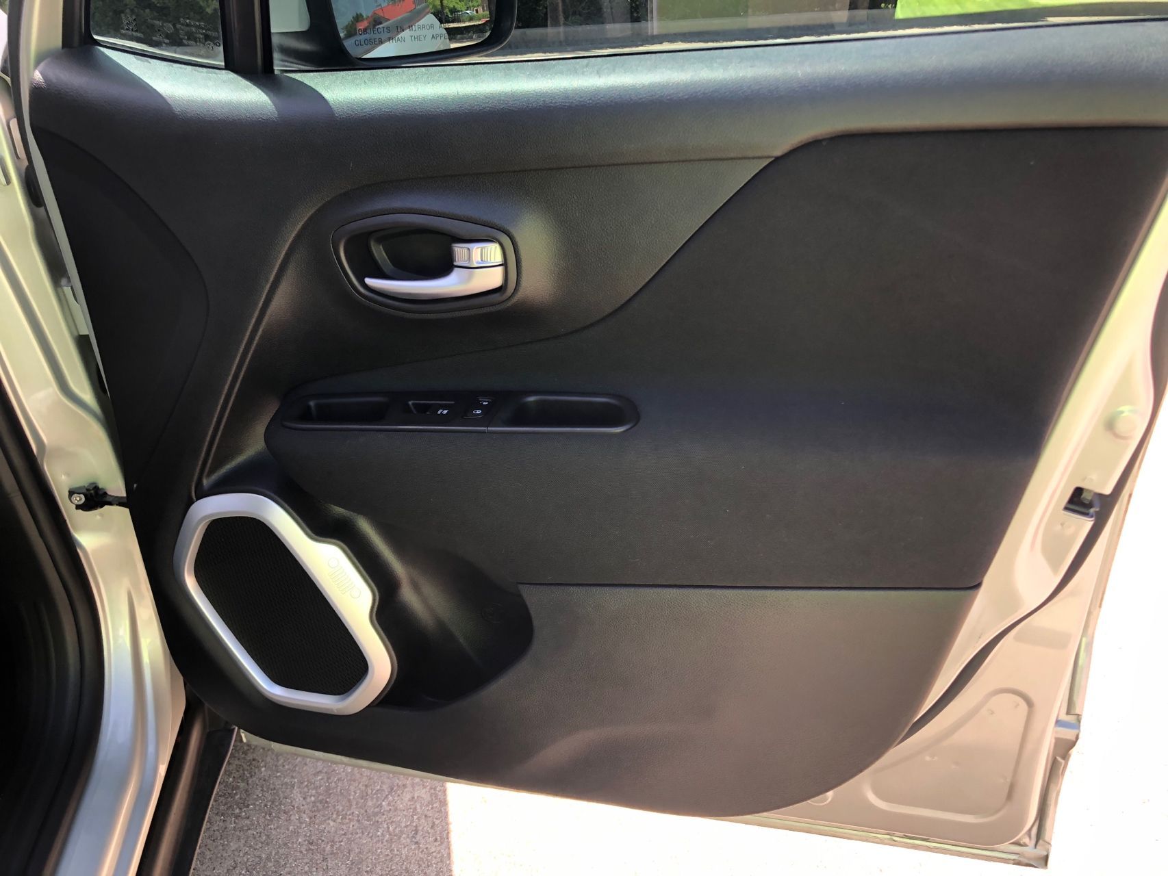 2021 Jeep Renegade Latitude photo 11