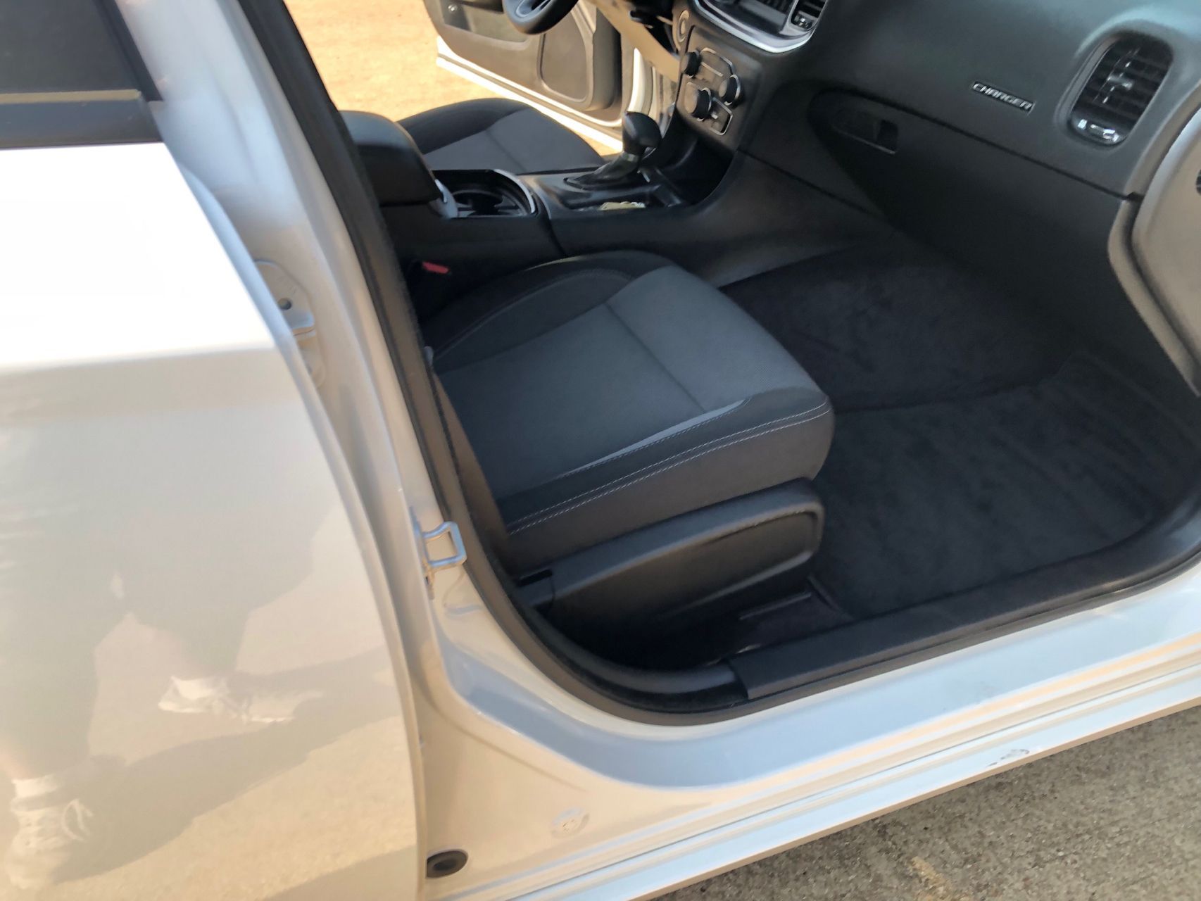2018 Dodge Charger SXT photo 15