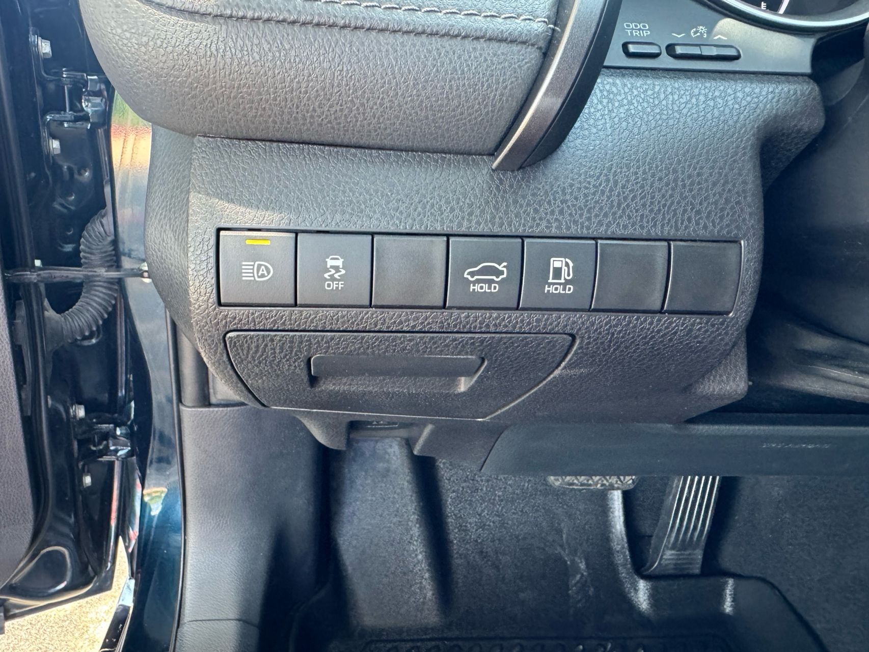 2021 Toyota Camry LE photo 21