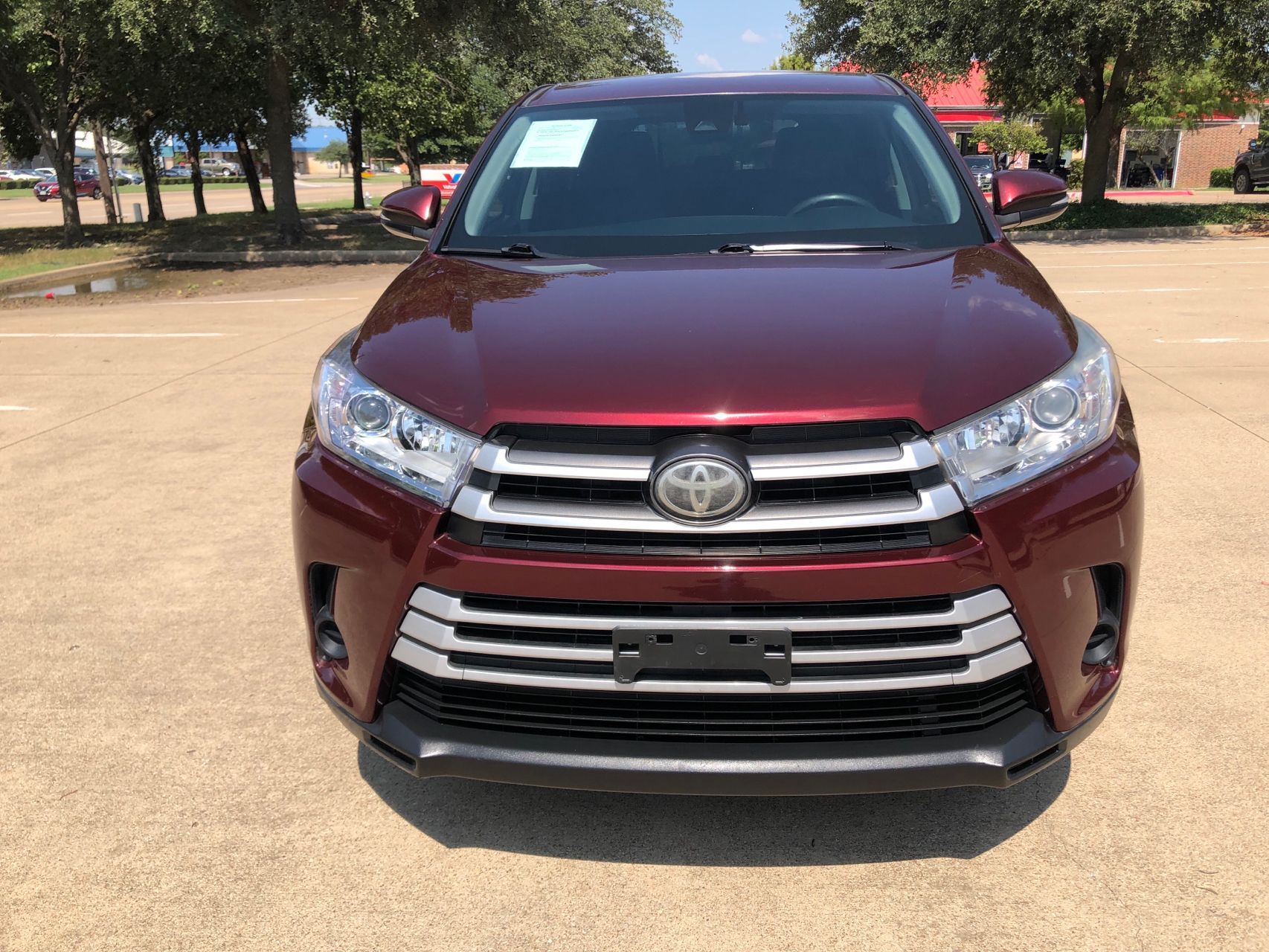 2017 Toyota Highlander LE Plus photo 3