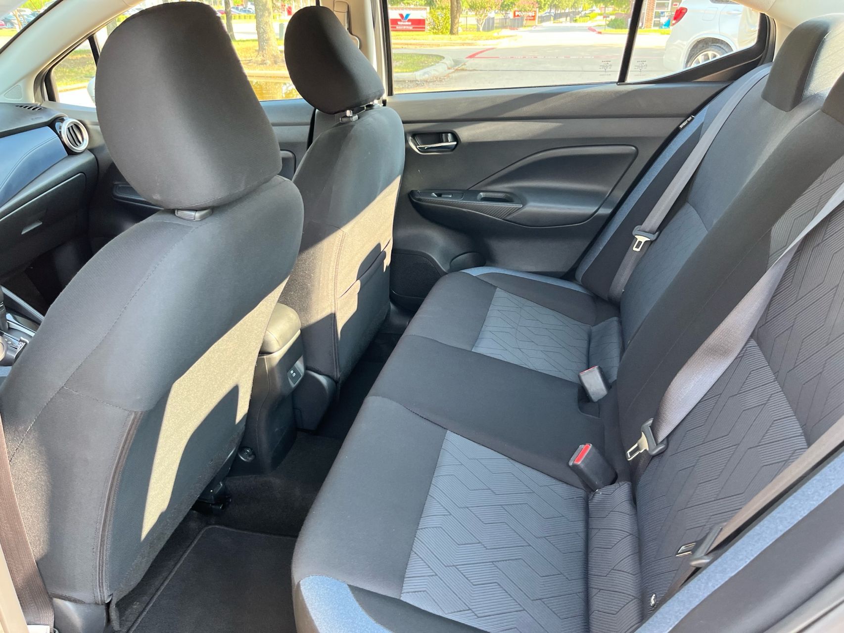 2023 Nissan Versa SV photo 19