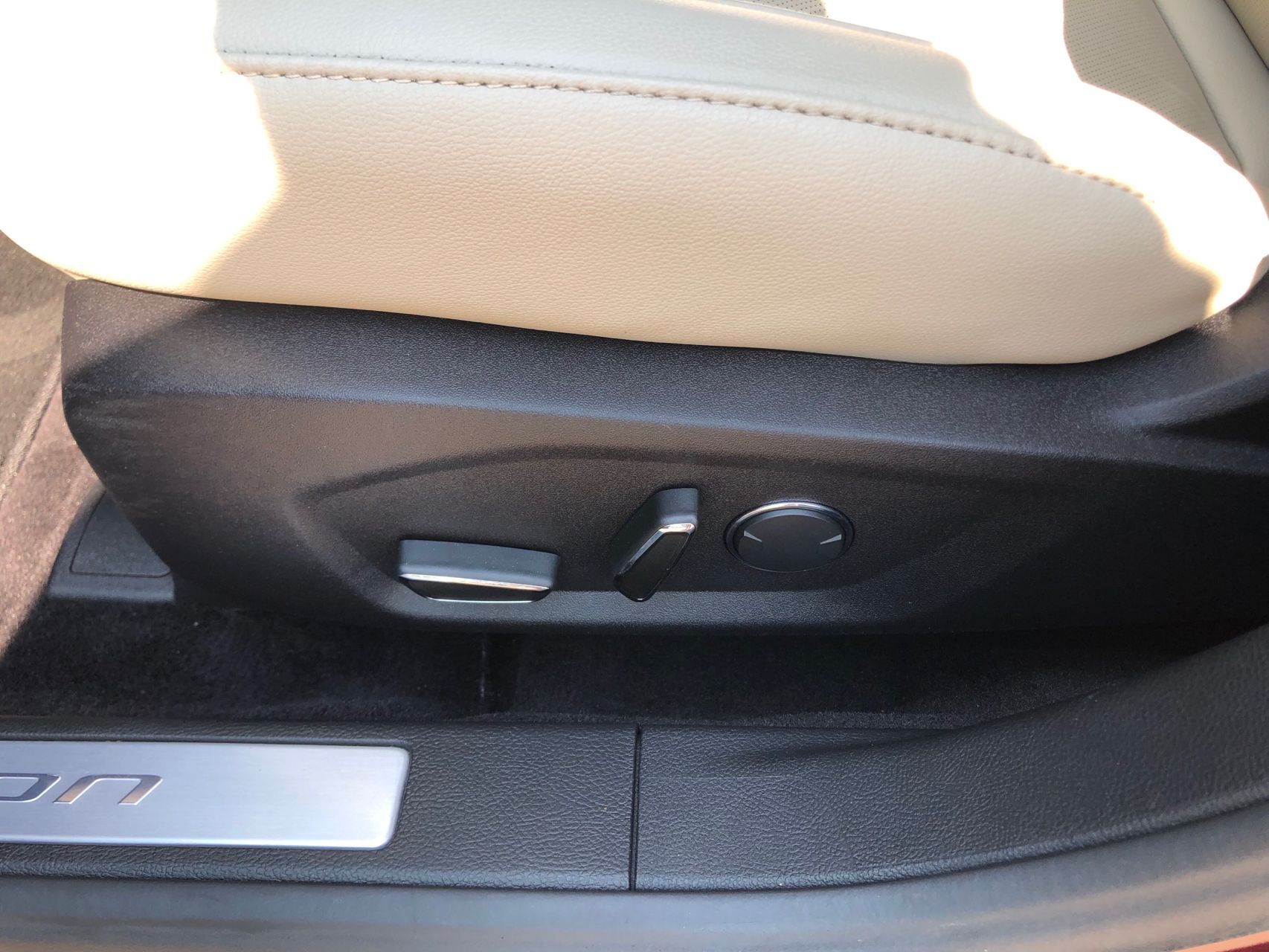 2017 Ford Fusion Titanium photo 14