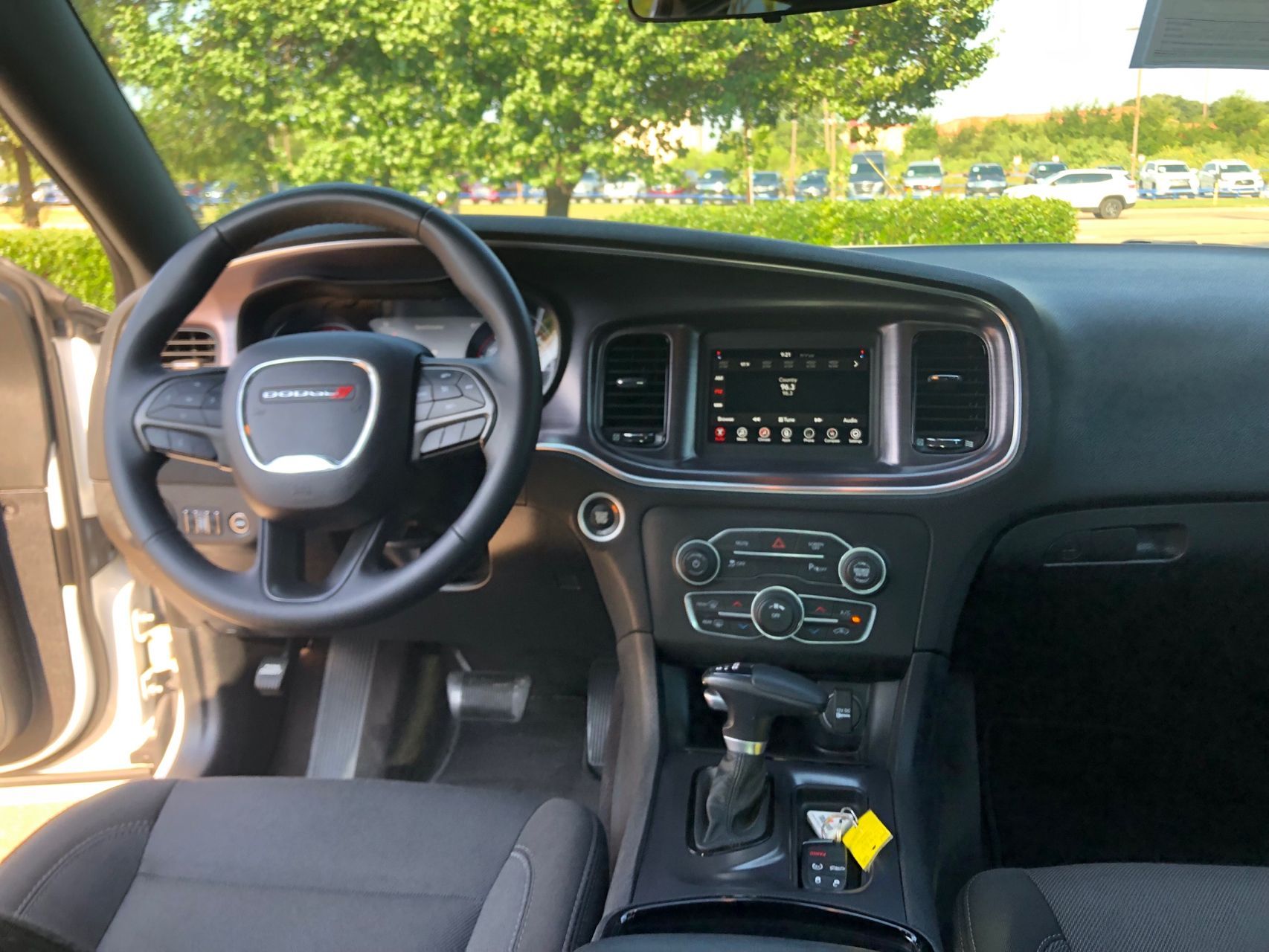 2018 Dodge Charger SXT photo 19