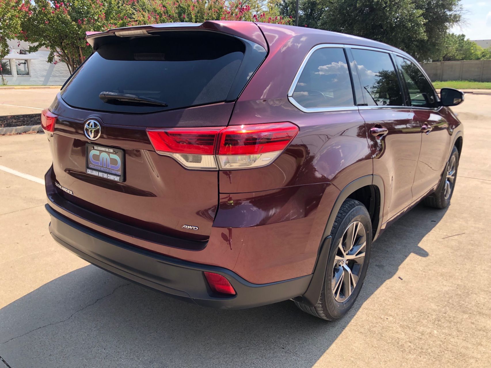 2017 Toyota Highlander LE Plus photo 6